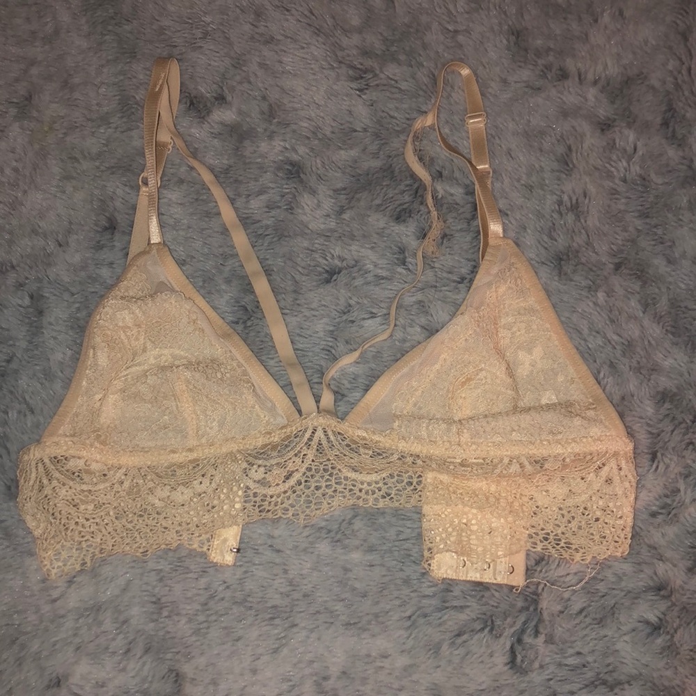 Lacy cream bralet